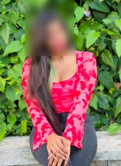 Hasini ( 8am 3. 30pm Only ) - escort in Colombo Photo 4 of 9
