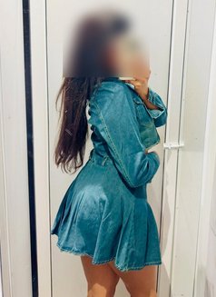 Hasini ( 8am 3. 30pm Only ) - escort in Colombo Photo 7 of 9