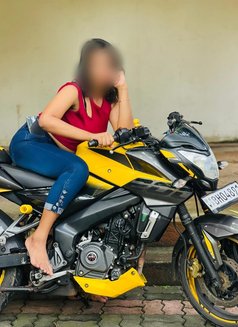 Hasini ( 8am 3. 30pm Only ) - escort in Colombo Photo 1 of 8