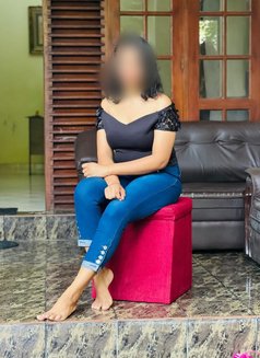 Hasini ( 8am 3. 30pm Only ) - escort in Colombo Photo 2 of 8