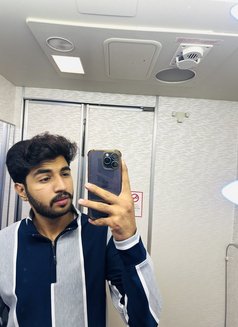 Hasni - Male escort in Hong Kong Photo 2 of 2