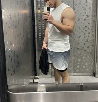 Hassan - Male escort in Abu Dhabi