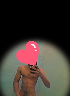 Hassan - Acompañantes masculino in Nairobi Photo 2 of 2