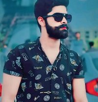 Hassan Shah - Acompañantes masculino in Lahore