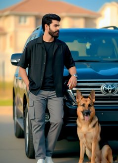 Hassan Shah - Male escort in Lahore Photo 2 of 7