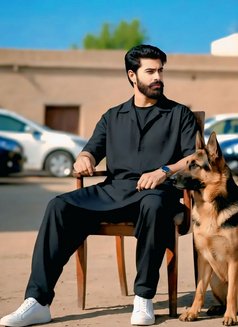 Hassan Shah - Male escort in Lahore Photo 3 of 7