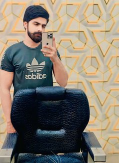 Hassan Shah - Male escort in Lahore Photo 7 of 7