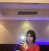 Top Tawan - Transsexual escort in Jeddah Photo 1 of 11
