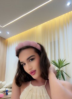 Hatan - Transsexual escort in Riyadh Photo 7 of 8