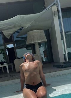 Hatan pinky stuff 🥵 - Transsexual escort in Riyadh Photo 10 of 10