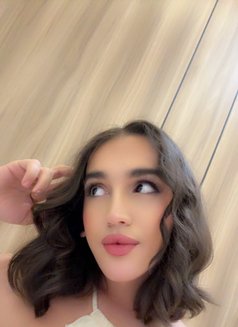 Hatan - Transsexual escort in Riyadh Photo 2 of 3