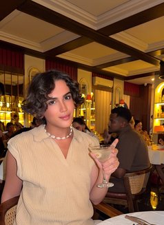 Hattan - Transsexual escort in Riyadh Photo 25 of 26