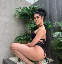 Have a great time with me Big Dick - Transsexual escort in Riyadh Photo 3 of 8