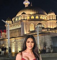 Have a great time with me Big Dick - Transsexual escort in Riyadh Photo 9 of 10