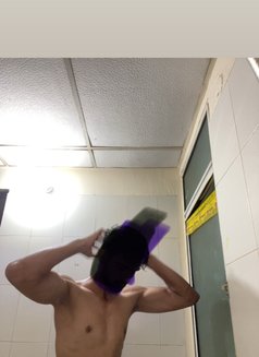 Hawk - Dominador masculino in New Delhi Photo 3 of 3