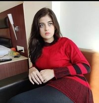 haya-ch-escort-in-islamabad-4640244_premium.jpg