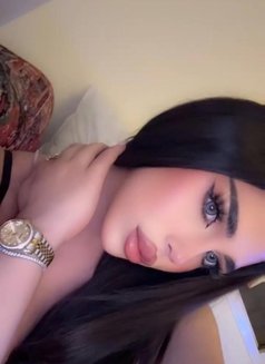 Haya - Transsexual escort in Riyadh Photo 3 of 5