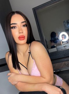 Haya - escort in Dubai Photo 3 of 5