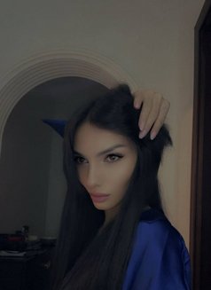 Hayat - Transsexual escort in Jeddah Photo 8 of 10