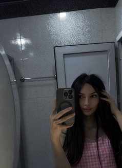 Hayat - Transsexual escort in Baku Photo 7 of 9