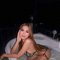 Laura new girl singapore , good service - puta in Singapore Photo 1 of 11
