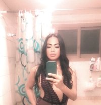 Hazal - Transsexual escort in Dubai