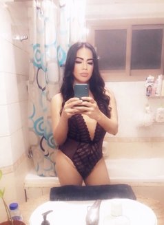 Hazal - Transsexual escort in Dubai Photo 3 of 4