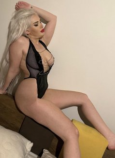 Hazal - escort in Riyadh Photo 8 of 22