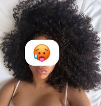 Hazel - escort in Cairo