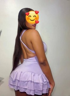 Hazel - escort in Chennai Photo 3 of 4