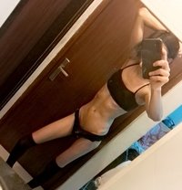 Hazel Sissy - Transsexual escort in Mumbai