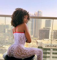 Hazel - puta in Dubai