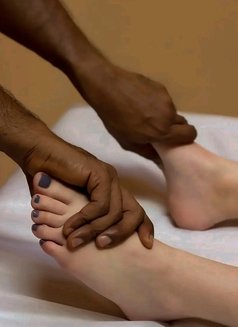 Healing Hand - Male escort in Colombo Photo 5 of 5