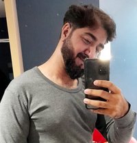 Healing Hearts - Male companion in Muscat