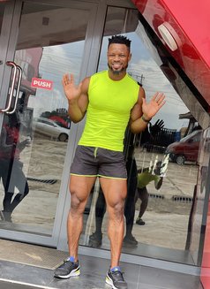Mr. Sensation - Acompañantes masculino in Lagos, Nigeria Photo 4 of 4