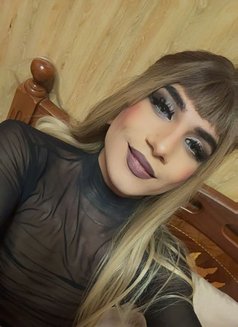 Heam - Transsexual escort in Beirut Photo 9 of 13