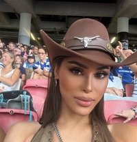 HEATHER SUPER MODEL - Transsexual escort in Hong Kong