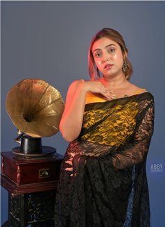 Heaven Escorts - Agencia de putas in Chennai Photo 3 of 6