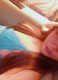 Heidi - escort agency in Manila Photo 3 of 9