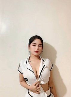 Heaven - escort in Manila Photo 3 of 7