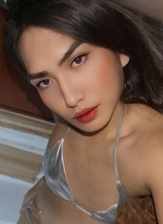 Heavenlyyy - Transsexual escort in Manila Photo 9 of 12