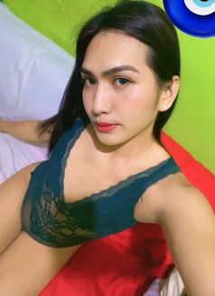 Heavenlyyy - Transsexual escort in Manila Photo 11 of 12