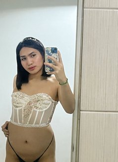 Heavenlyyy - Acompañantes transexual in Manila Photo 1 of 9