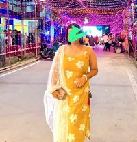 Heavy boobs girl - escort in Kolkata