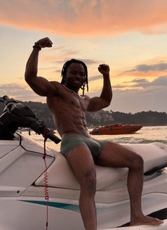 Heavyblacktool - Male escort in Doha Photo 1 of 9