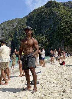 Heavyblacktool - Male escort in Doha Photo 8 of 9