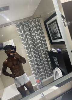 Heavyblacktool - Male escort in Singapore Photo 14 of 15