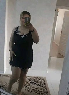 Heba - escort in Alexandria Photo 2 of 3