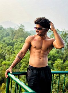 Hedonist Altruist - Male escort in Bangalore Photo 4 of 19