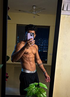 Hedonist Altruist - Male escort in Bangalore Photo 16 of 19